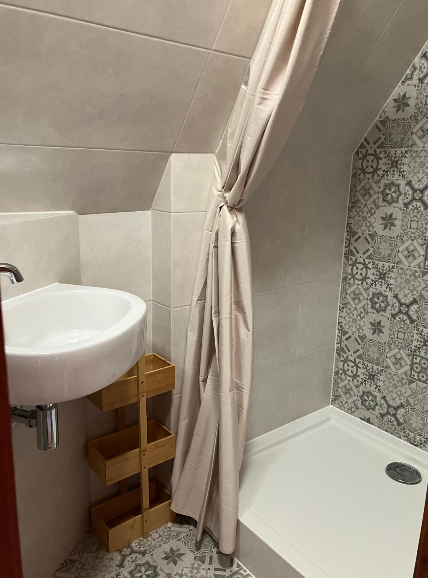 Skalnica Pokoje Goscinne - Sniadania Mozliwe Do Zakupu W Sasiednim Obiekcie Bukowina Tatrzańska Extérieur photo